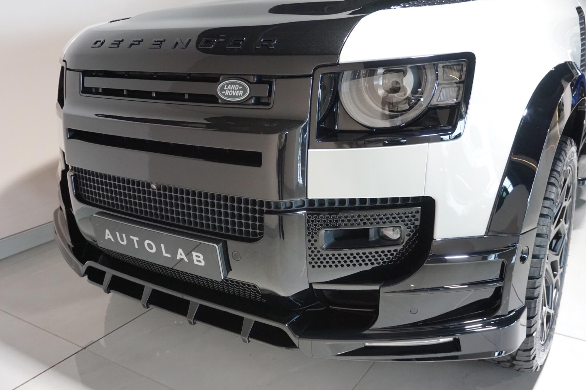Land Rover Defender 90 3.0 D300 MHEV X-Dynamic HSE Hard Top SUV 3dr Diesel Auto 4WD SWB Euro 6 (s/s) (300 ps)